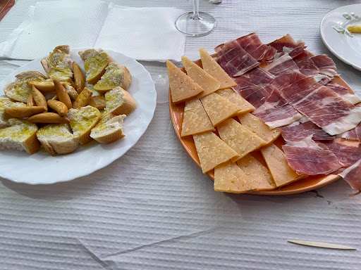 Fotografia tomada fuera de Café Bar TRIGUERO - Bar restaurante en Baena, Córdoba