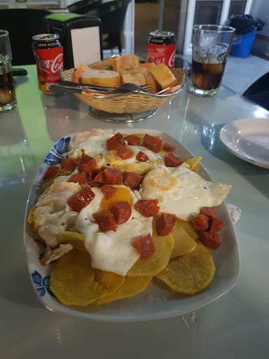 Fotografia tomada fuera de Restaurante Macadesi - Bar restaurante en Baena, Córdoba