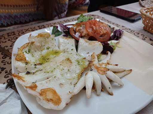 Fotografia tomada fuera de Meson La Llave - Restaurante en Añora, Córdoba