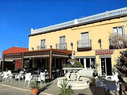 Fotografia tomada fuera de Hostal Restaurante Dehesa de los Pedroches - Hotel en Alcaracejos, Córdoba