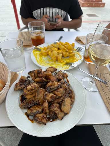 Fotografia tomada fuera de Pomme de Comer - Restaurante en San Sebastián de los Ballesteros, Córdoba