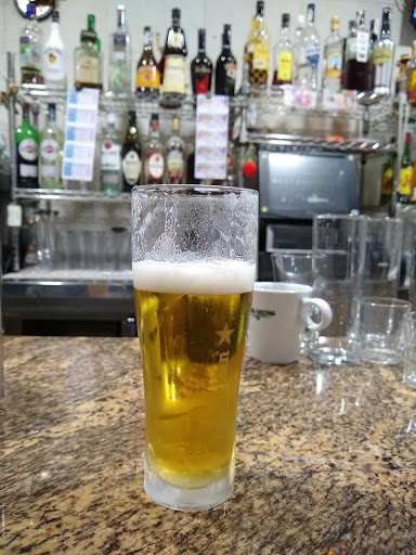 Fotografia tomada fuera de Bar El Velero - Bar de tapas en Puente Genil, Córdoba