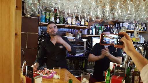 Fotografia tomada fuera de Taberna Las Tablas - Taberna en Puente Genil, Córdoba