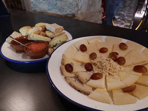 Fotografia tomada fuera de Taberna La Costanilla - Taberna en Pozoblanco, Córdoba
