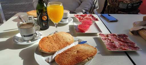 Fotografia tomada fuera de Bar restaurante La Casa del Jamón - Bar restaurante en Pozoblanco, Córdoba