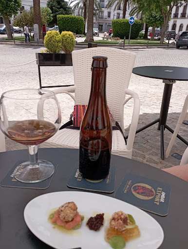 Fotografia tomada fuera de MoMA Pozoblanco - Bar en Pozoblanco, Córdoba