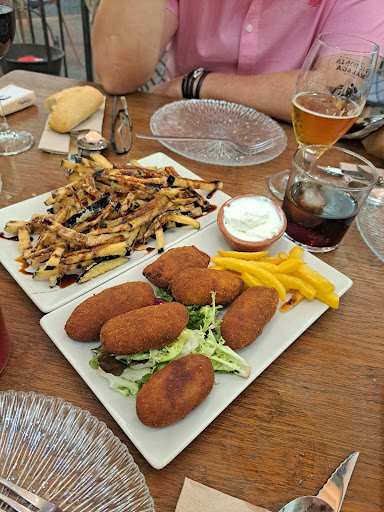 Fotografia tomada fuera de Taberna El Abanico Patio - Tapas Córdoba - Bar de tapas en Centro, Córdoba