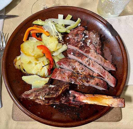Fotografia tomada fuera de Restaurante - Asador La Muralla - Parrilla en Priego de Córdoba, Córdoba