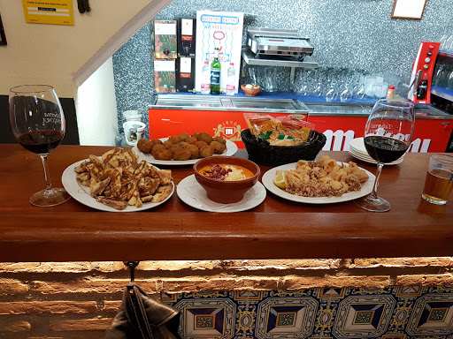 Fotografia tomada fuera de Taberna Góngora - Taberna en Centro, Córdoba