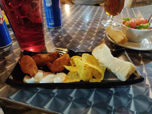 Fotografia tomada fuera de La Esencia. Vinos Y Tapas - Restaurante especializado en tapas en Centro, Córdoba