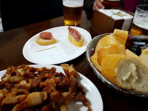 Fotografia tomada fuera de Bar restaurante La Bodega - Bar restaurante en Peñarroya-Pueblonuevo, Córdoba