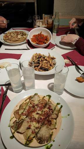 Fotografia tomada fuera de Acuario - Restaurante en Peñarroya-Pueblonuevo, Córdoba