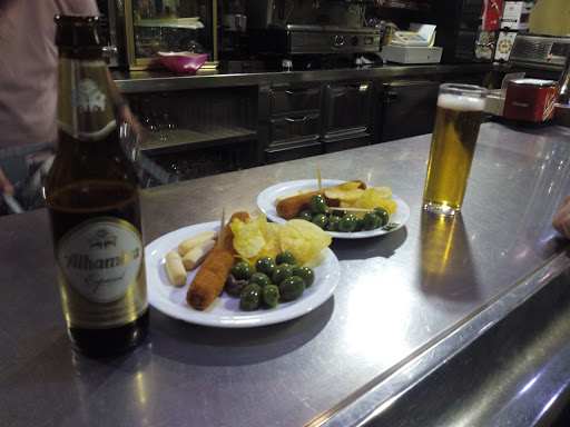 Fotografia tomada fuera de Bar Oasis - Bar en Priego de Córdoba, Córdoba