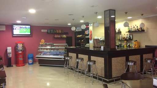 Fotografia tomada fuera de Cafetería Cervantes - Cafetería en Peñarroya-Pueblonuevo, Córdoba