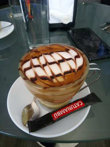 Fotografia tomada fuera de Cafetería Trebol - Cafetería en Palma del Río, Córdoba