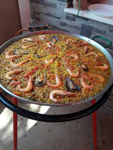 Fotografia tomada fuera de Bar-Cafeteria La Roja - Bar de tapas en Nueva Carteya, Córdoba