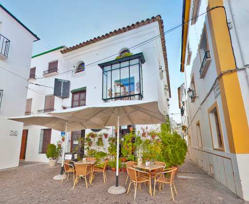 Fotografia tomada fuera de Hotel Restaurante Zahorí - Restaurante en Priego de Córdoba, Córdoba
