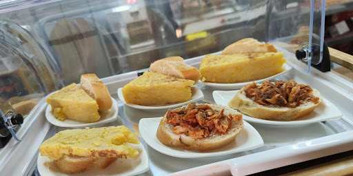 Fotografia tomada fuera de La Bodeguita - Cafetería en Montilla, Córdoba