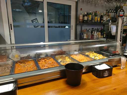 Fotografia tomada fuera de Bar Cafetería En K Manolo - Bar de tapas en Baños de Montemayor, Cáceres