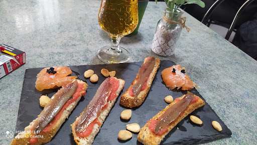 Fotografia tomada fuera de Café-Bar Nuevo Boro - Bar en Montalbán de Córdoba, Córdoba