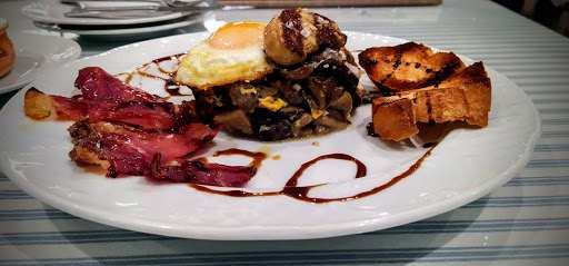 Fotografia tomada fuera de Bar Casa Leo - Bar restaurante en Montalbán de Córdoba, Córdoba