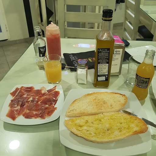 Santa Teresa Cafes & Tapas - Bar en Lucena, Córdoba