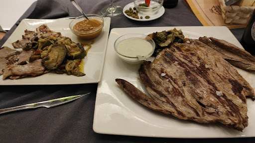 Fotografia tomada fuera de Bodeguita del Casino - Bar de tapas en Lucena, Córdoba