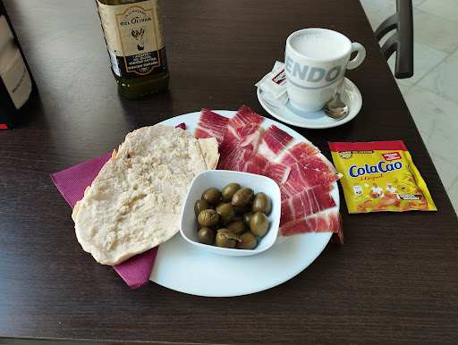 Fotografia tomada fuera de Nova Latino - Bar de tapas en Lucena, Córdoba