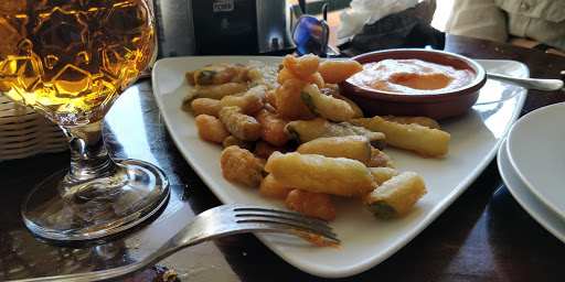 Fotografia tomada fuera de Cervecería La Abacería - Bar de tapas en Nte. Sierra, Córdoba