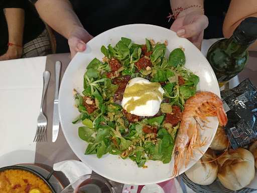 Fotografia tomada fuera de Patio Romano - Restaurante en Centro, Córdoba