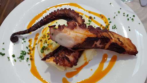 Fotografia tomada fuera de Rte. La Taberna de Almodovar - Restaurante en Centro, Córdoba