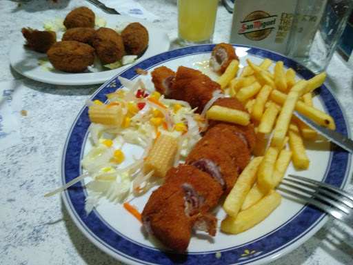 Fotografia tomada fuera de Cafetería La Peña Café y Tapas - Cafetería en Hinojosa del Duque, Córdoba