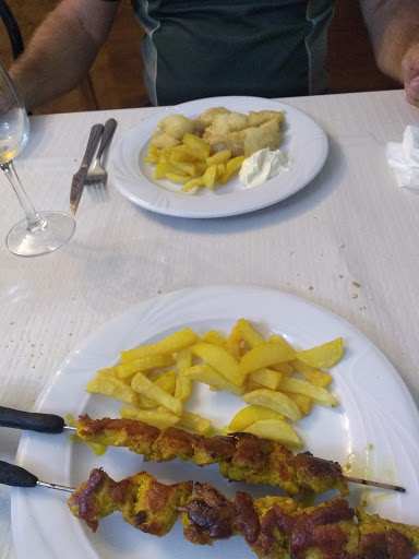 Fotografia tomada fuera de Restaurante Cruz - Restaurante en Fuente Obejuna, Córdoba