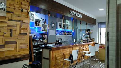 Fotografia tomada fuera de cafe copas sister - Bar en Fernán Núñez, Córdoba
