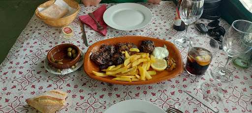 Fotografia tomada fuera de Mesón-Restaurante La Cantina - Restaurante en Doña Mencía, Córdoba