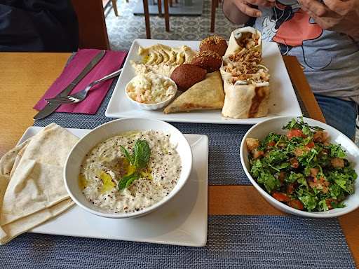 Fotografia tomada fuera de Pasillo Oriental - Restaurante halal en Centro, Córdoba