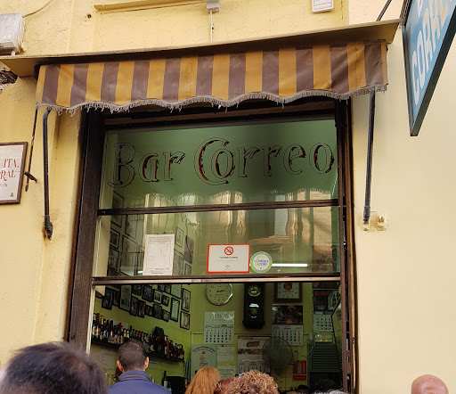 Fotografia tomada fuera de Bar Correo - Bar en Centro, Córdoba