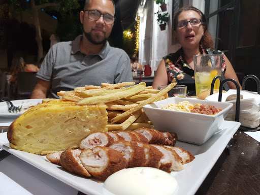 Fotografia tomada fuera de La Siesta Ribera - Restaurante en Centro, Córdoba