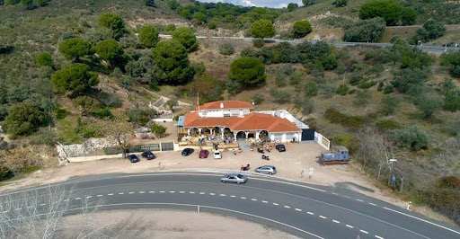 Fotografia tomada fuera de Hostal bar La Gran Parada cordoba - Restaurante en Córdoba, Córdoba