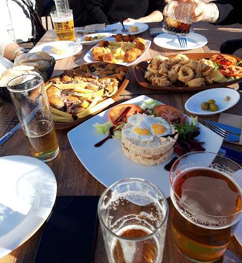 Fotografia tomada fuera de Mesón Maly - Restaurante en Castro del Río, Córdoba