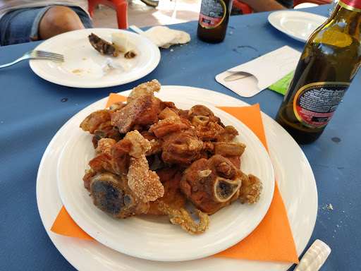 Fotografia tomada fuera de Piscina Bar Sierra de Cardeña - Bar de tapas en Cardeña, Córdoba