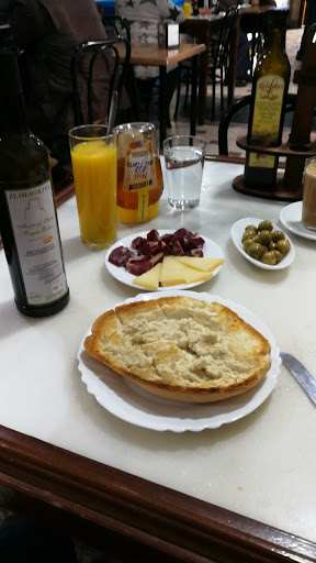 Fotografia tomada fuera de Bar Tobalo - Bar en Cabra, Córdoba