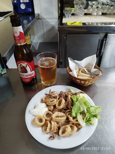 Fotografia tomada fuera de Bar Alfonso - Bar en Cabra, Córdoba