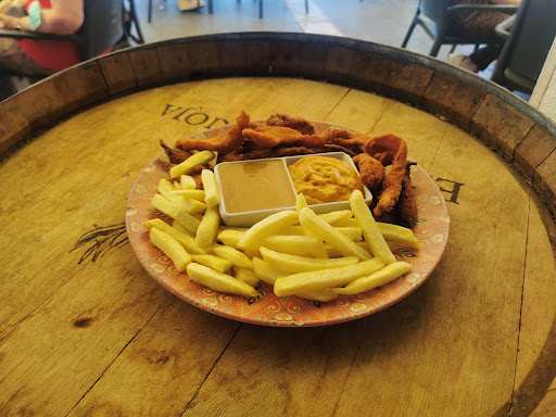 Fotografia tomada fuera de Más k birras - Bar en Cabra, Córdoba
